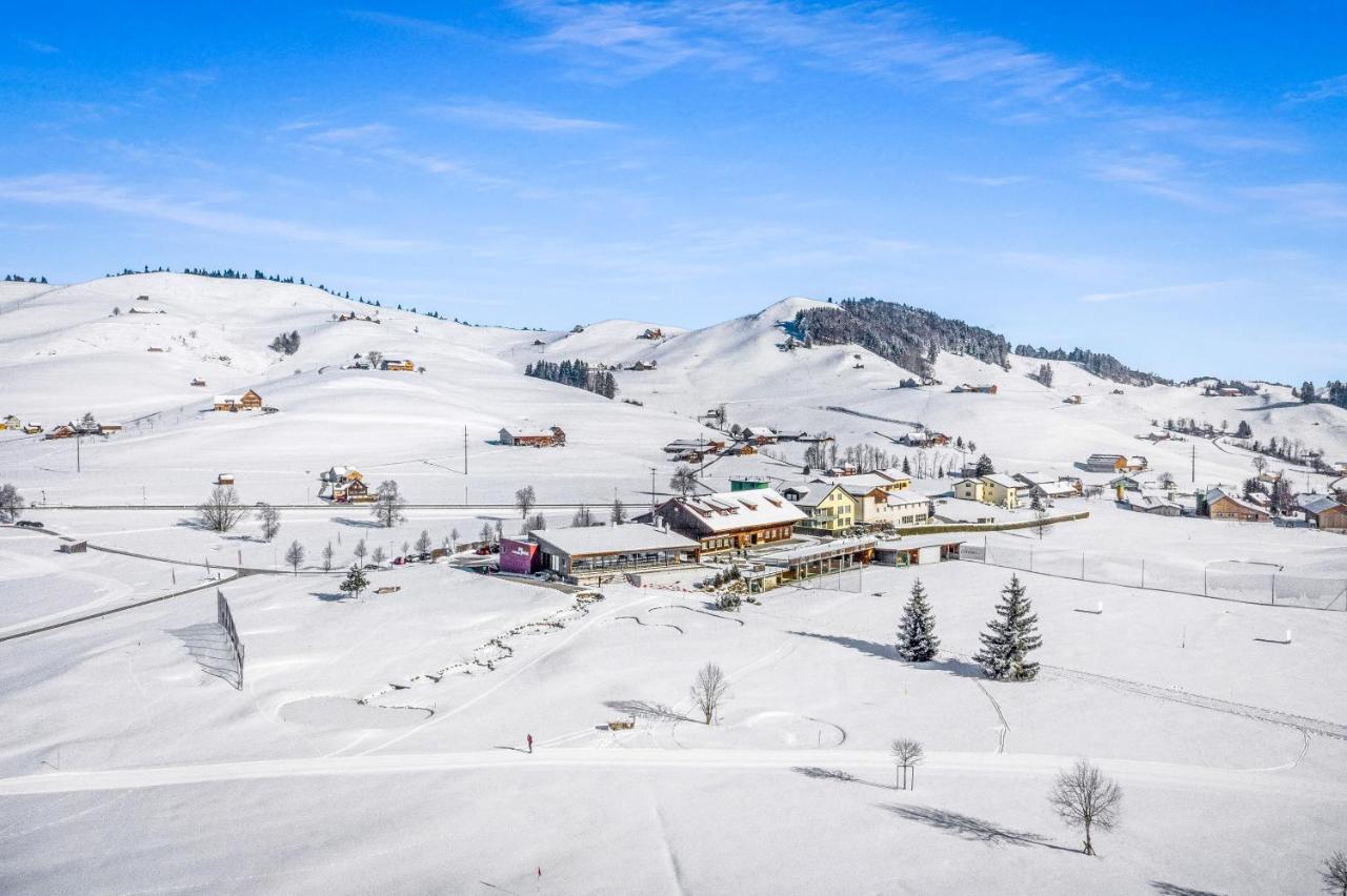 Swiss Mountain Golf-Restaurant Gonten Exteriör bild